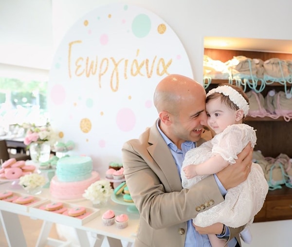 romantic-girl-baptism-rustic-details-pink-gold_00