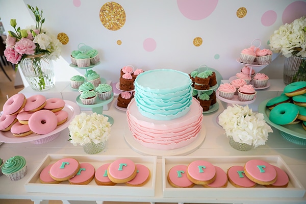 romantic-girl-baptism-rustic-details-pink-gold_01