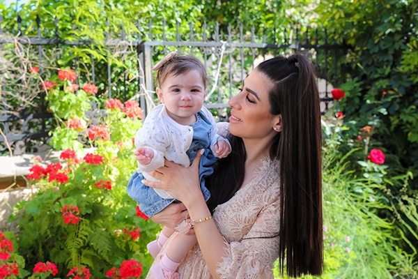 romantic-girl-baptism-rustic-details-pink-gold_03