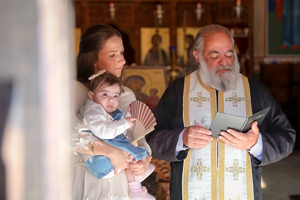 romantic-girl-baptism-rustic-details-pink-gold_13