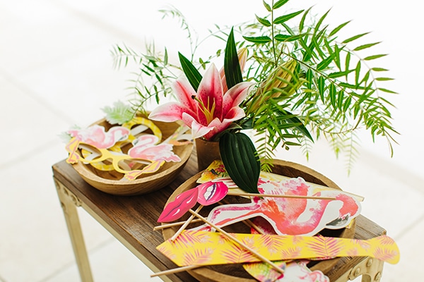 dreamy-girly-baptism-vivid-colors-tropical-details_09