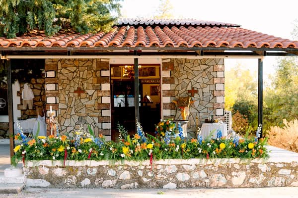 Colorful Decoration With Impressive Flowers