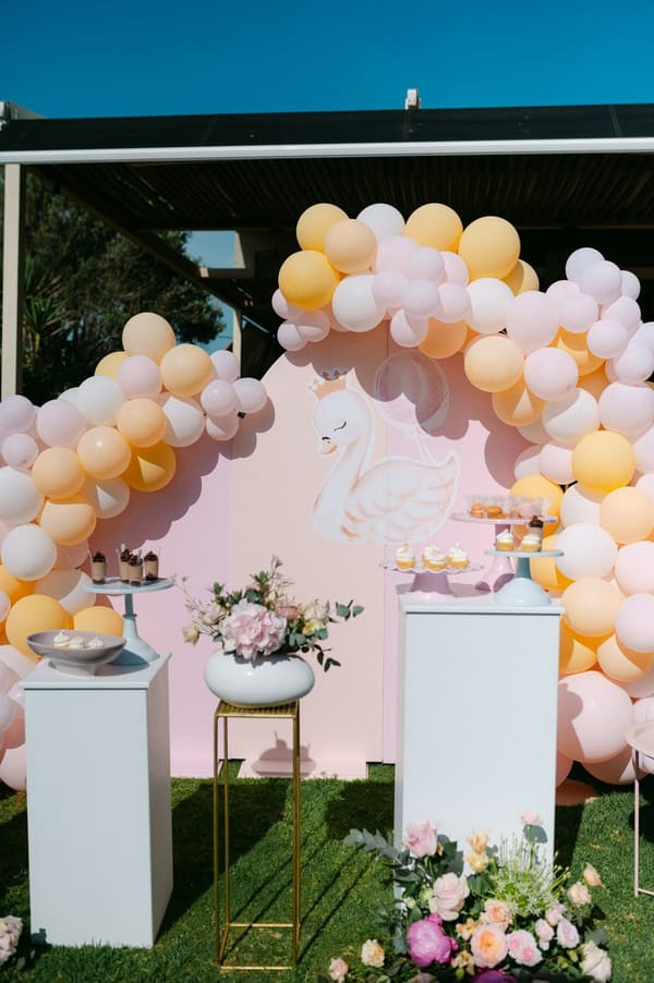 Decoration Ideas Girl Baptism Swan Theme Swan