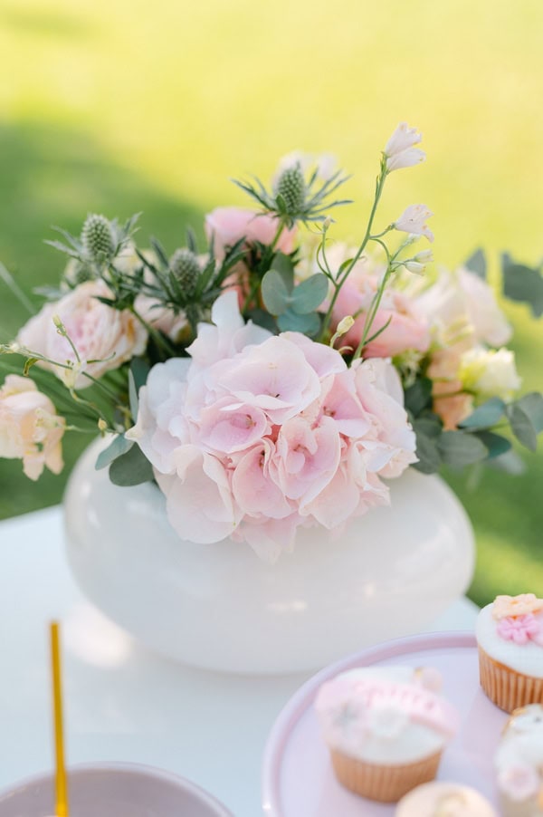 Decoration Ideas Girl Baptism Swan Theme Swan