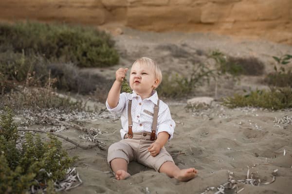 Sweet Beautiful Family Photoshoot Sea Larnaka