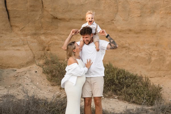 Sweet Beautiful Family Photoshoot Sea Larnaka