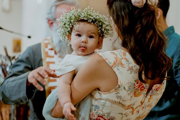Bold And Contrasting Colors In Unique Baptism Decoration