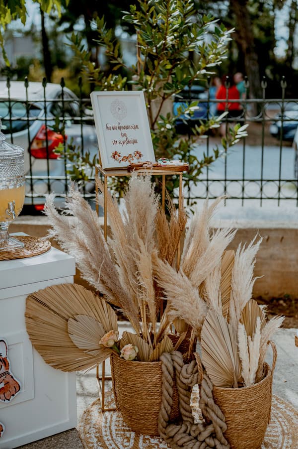Bold And Contrasting Colors In Unique Baptism Decoration