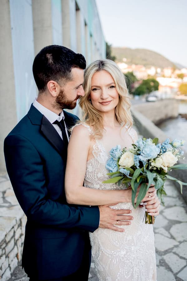 Summer Wedding With Romantic Vibes In Patra