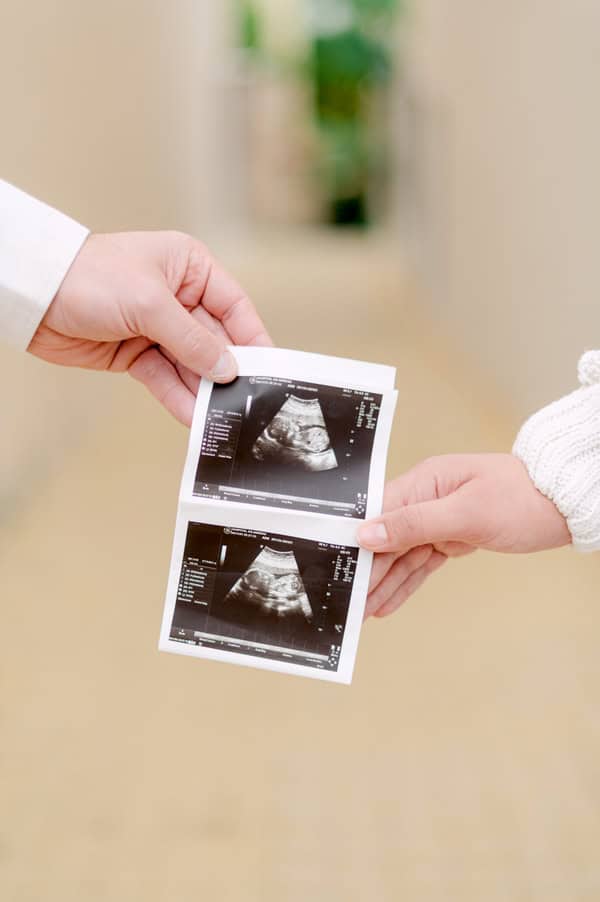 Beautiful Moments In Prenatal Photoshoot That Touched Us