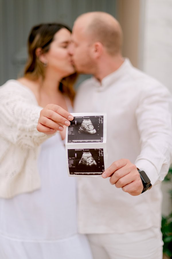 Beautiful Moments In Prenatal Photoshoot That Touched Us