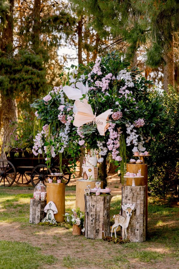 Lovely Decoration Ideas Girl Baptism Enchanted Forest Theme