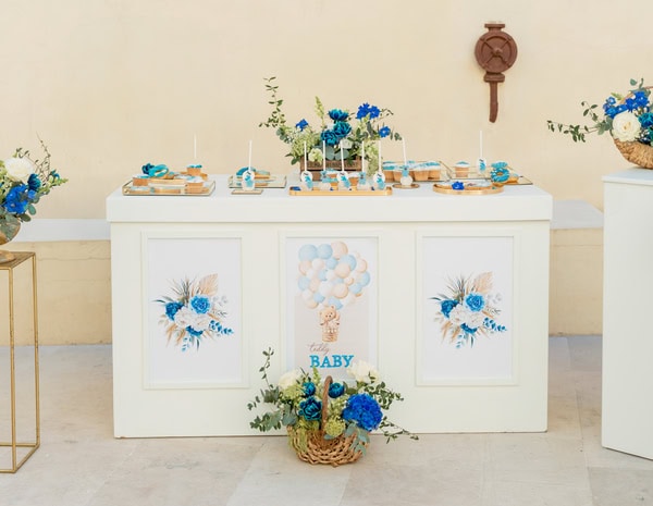 Ideas For Chic Baptism Teddy Bear Hot Air Balloon Theme Playful Details