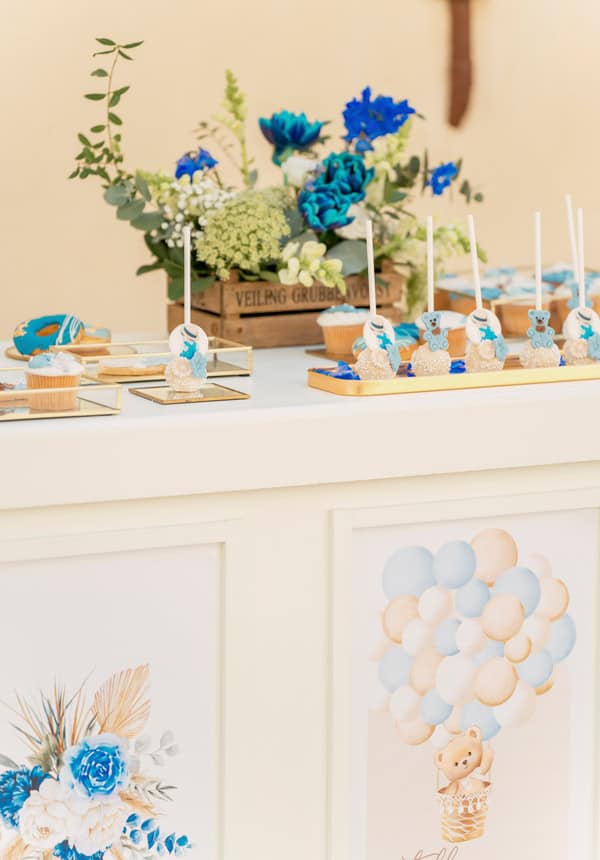 Ideas For Chic Baptism Teddy Bear Hot Air Balloon Theme Playful Details