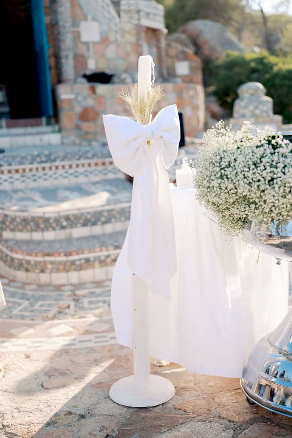 Suggestions For Minimal Chic Baptism Decoration With Earthy Tones