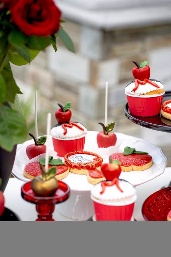 Fantastic Snow White Baptism Decoration Ideas