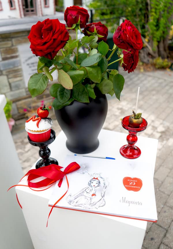 Fantastic Snow White Baptism Decoration Ideas