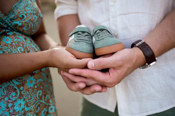 Beautiful Seaside Maternity Session