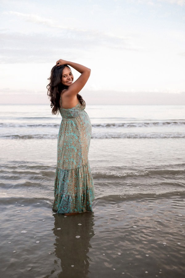 Beautiful Seaside Maternity Session