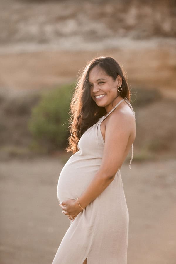 Beautiful Seaside Maternity Session