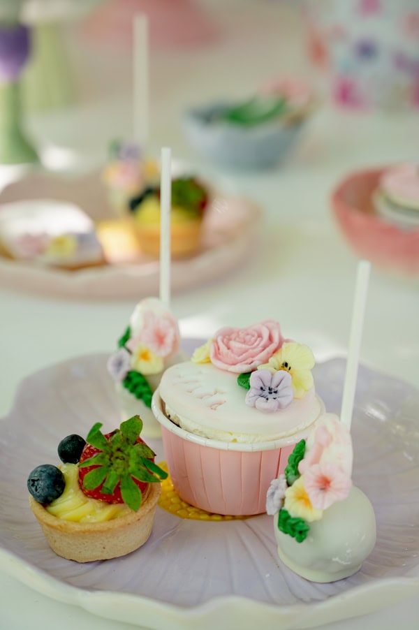 Christening Decoration Ideas Pink Yellow Lilac